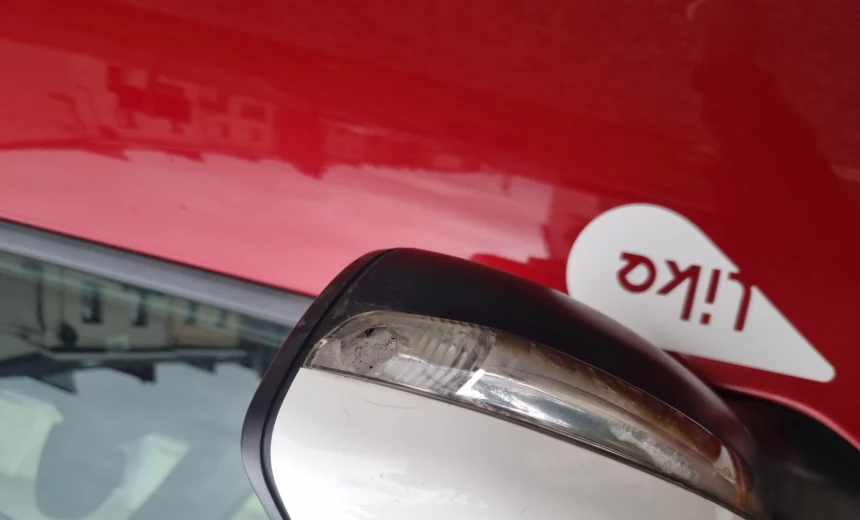 Peugeot 208 2016 Gasoline Manual Image 8