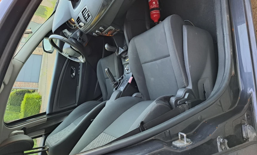 Renault Megane 2012 Diesel Manual Image 6