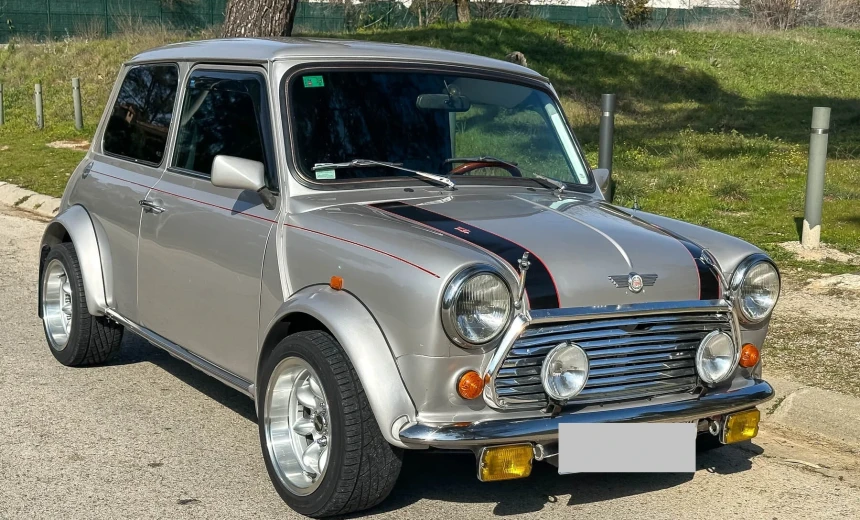 MINI John Cooper Works 1995 Gasoline Manual Image 0