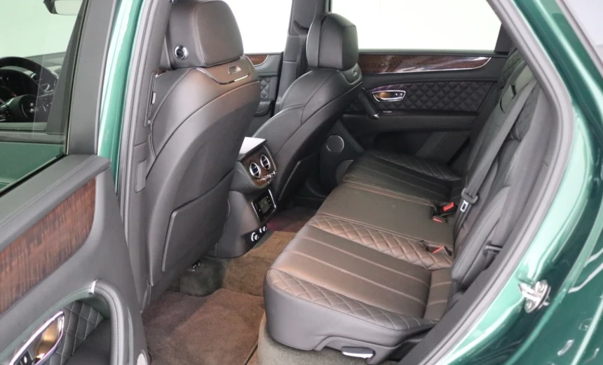 Bentley Bentayga 2020 Hybrid Electric/Gasoline Automatic Image 3