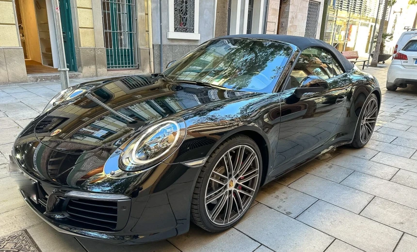 Porsche 911 2018 Gasoline Automatic Image 0