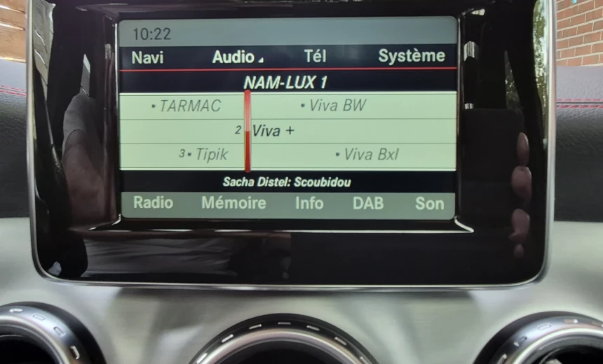 Mercedes-Benz GLA 200 2015 Diesel Manual Image 11