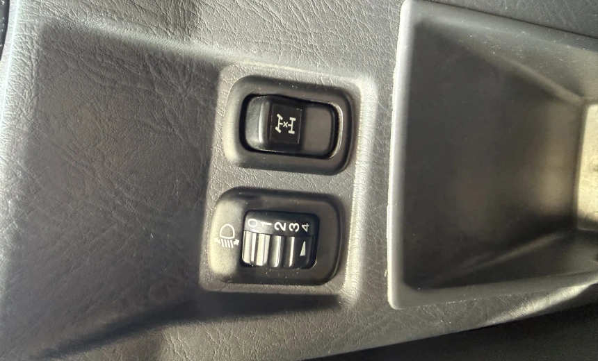 Daihatsu Terios 2005 Gasoline Automatic Image 12