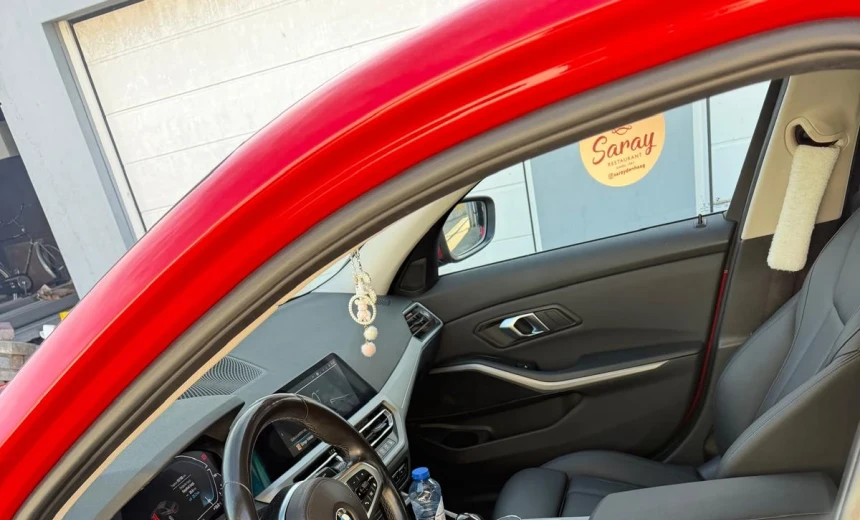 BMW 330 2021 Hybrid Electric/Gasoline Automatic Image 5