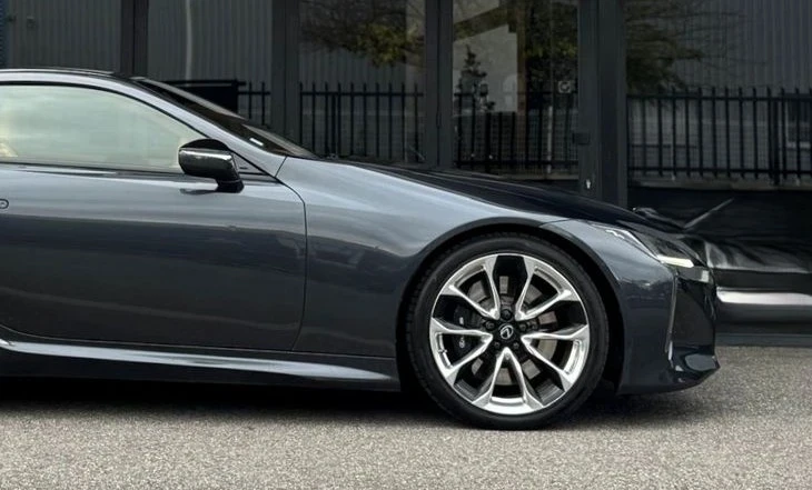 Lexus LC 500h 2018 Hybrid Electric/Gasoline Automatic Image 1