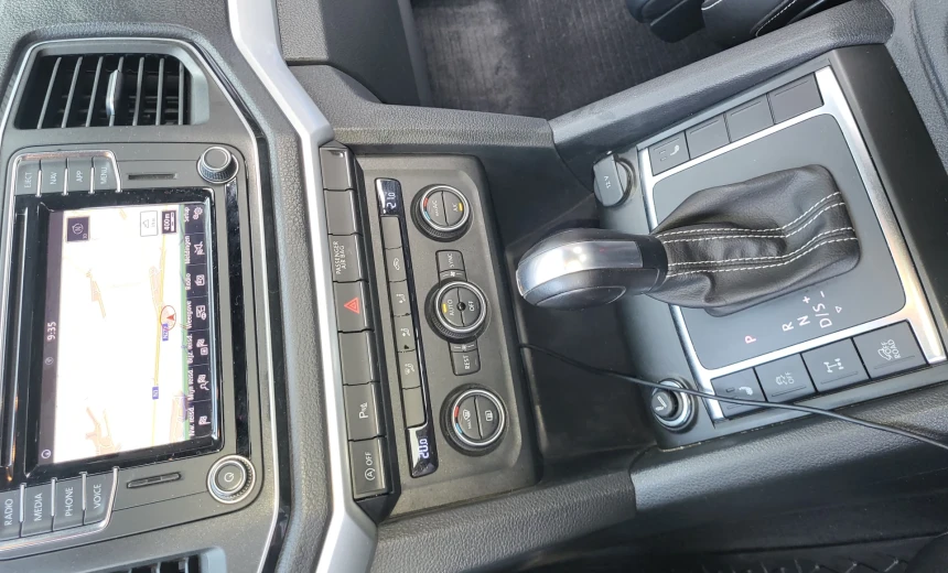 Volkswagen Amarok 2019 Diesel Automatic Image 9