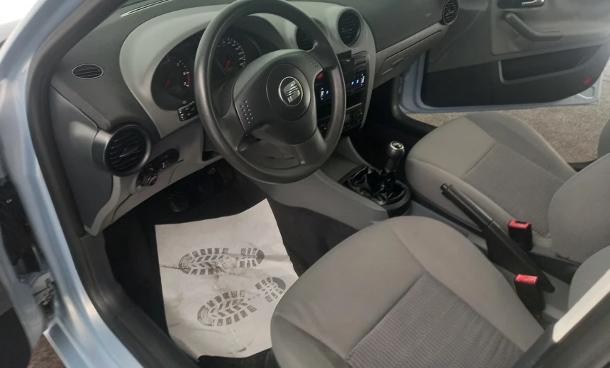 SEAT Ibiza 2002 Gasoline Manual Image 8