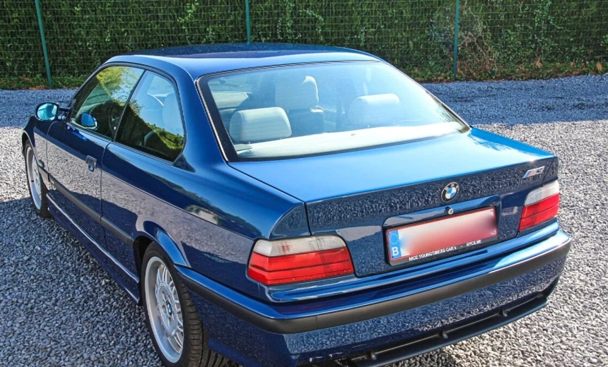 BMW M3 1995 Gasoline Manual Image 3