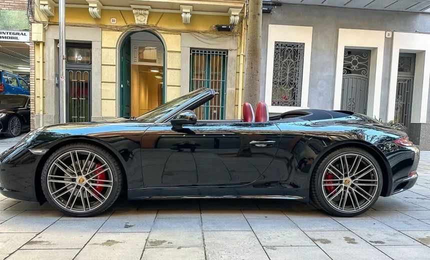 Porsche 911 2018 Gasoline Automatic Image 4