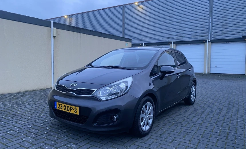 Kia Rio 2012 Gasoline Manual Image 6