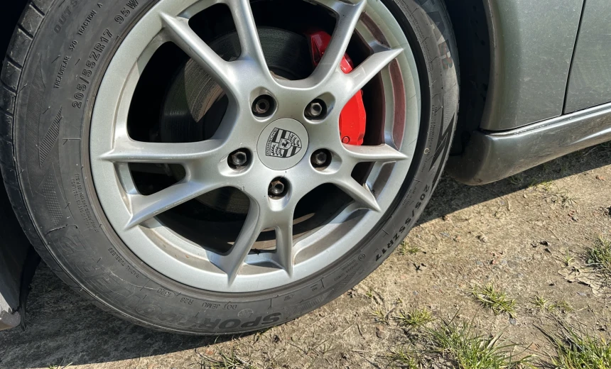 Porsche Boxster 2001 Gasoline Manual Image 8