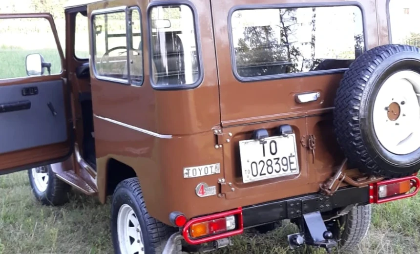 Toyota Land Cruiser 1979 Gasoline Manual Image 2