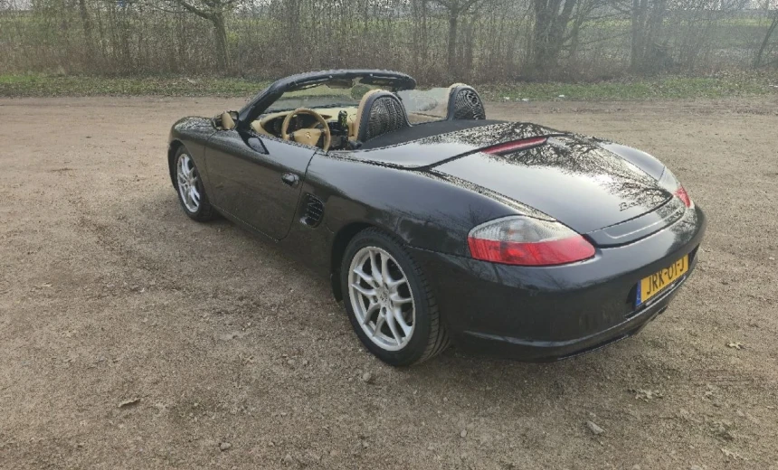 Porsche Boxster 2004 Gasoline Automatic Image 3