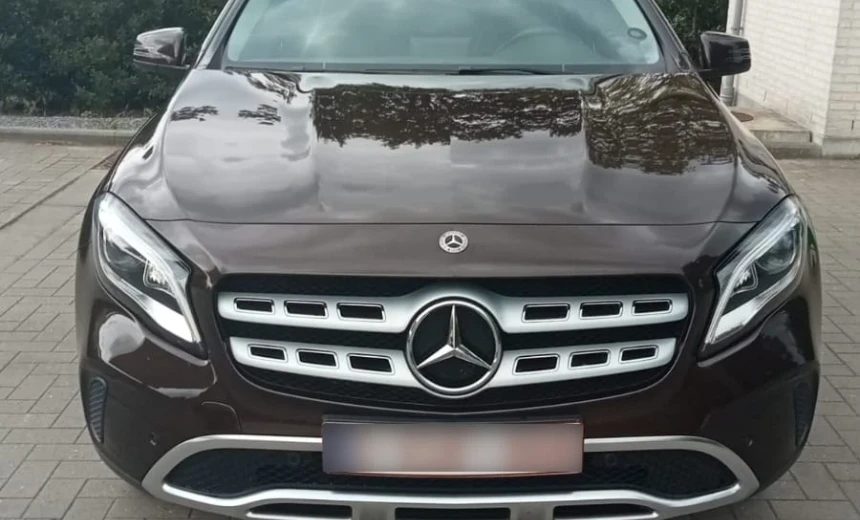 Mercedes-Benz GLA 180 2018 Gasoline Automatic Image 8
