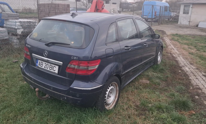 Mercedes-Benz B 200 2006 Diesel Automatic Image 2