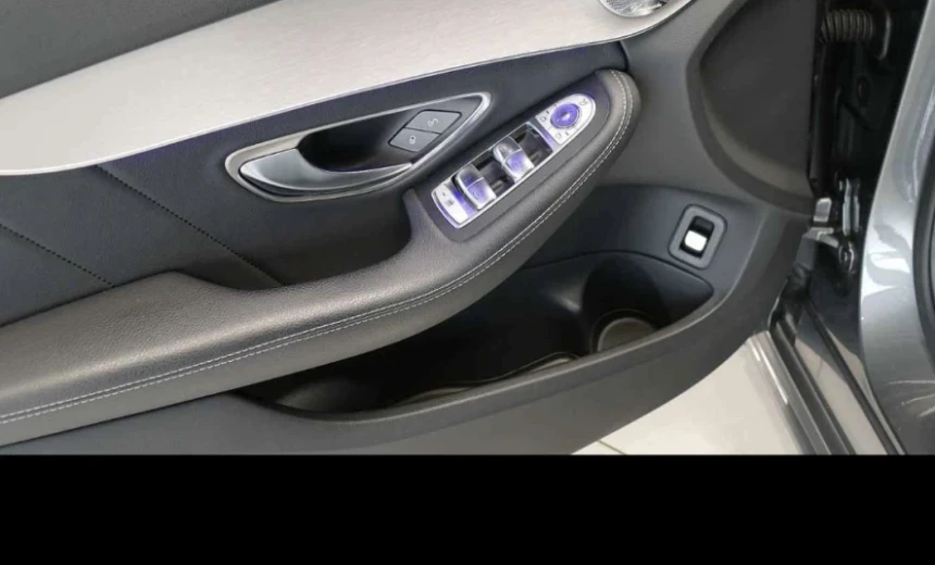 Mercedes-Benz C 200 2019 Gasoline Automatic Image 4