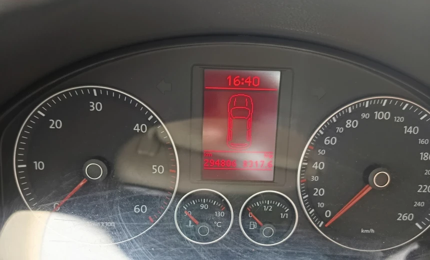 Volkswagen Golf 2008 Diesel Automatic Image 6