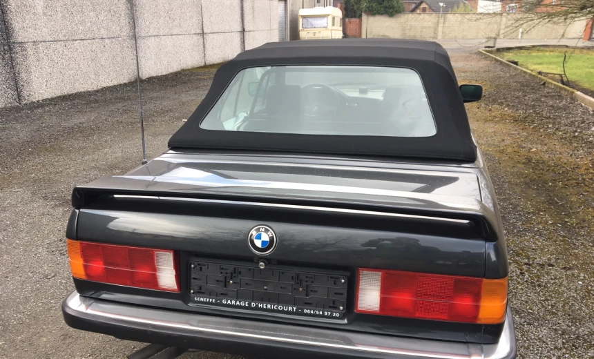 BMW 320 1988 Gasoline Manual Image 2