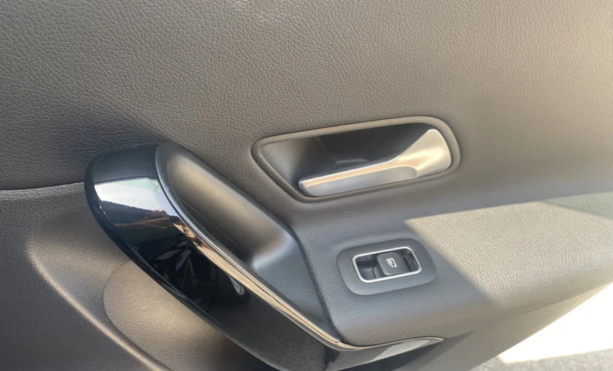 Mercedes-Benz CLA 180 2020 Hybrid Electric/Diesel Automatic Image 19