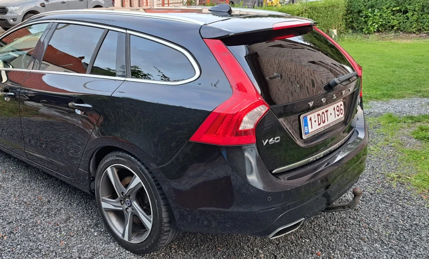 Volvo V60 2013 Hybrid Electric/Diesel Automatic Image 0