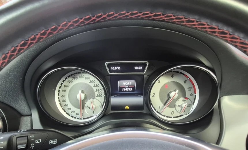 Mercedes-Benz GLA 200 2015 Diesel Manual Image 10