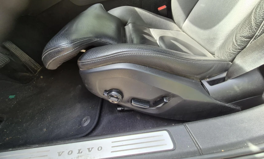Volvo V60 2019 Diesel Automatic Image 2