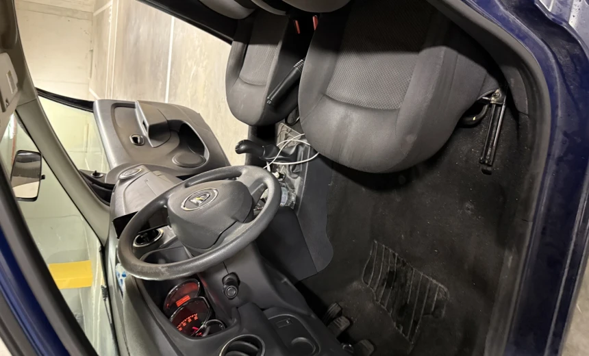 Dacia Sandero 2015 Diesel Manual Image 16