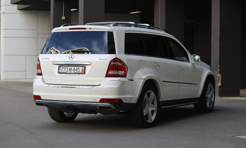 Mercedes-Benz GL 450 2012 Gasoline Automatic Image 5