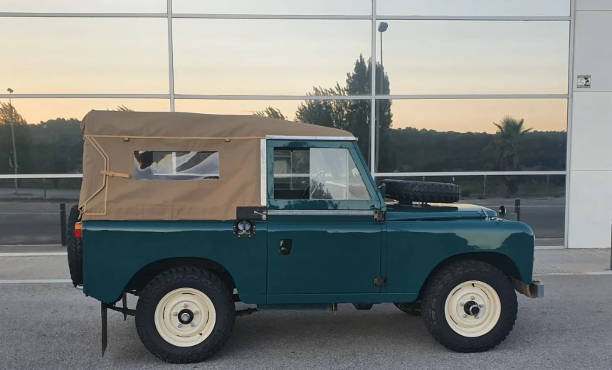 Land Rover Range Rover 1977 Gasoline Manual Image 4