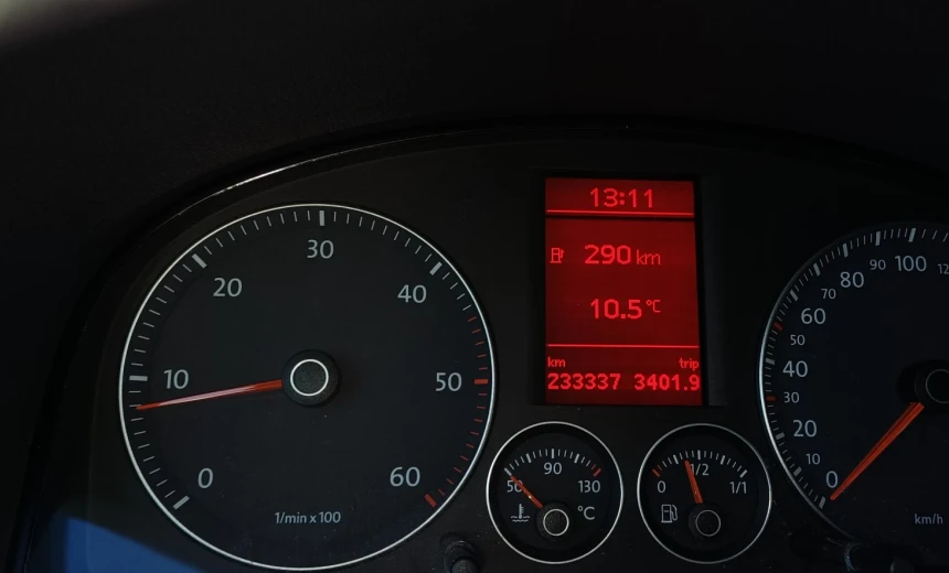 Volkswagen Touran 2009 Diesel Manual Image 0