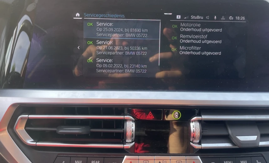 BMW 330 2021 Hybrid Electric/Gasoline Automatic Image 12