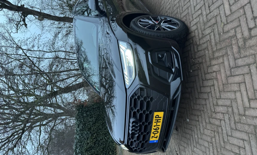 Audi Q5 2023 Hybrid Electric/Gasoline Automatic Image 0