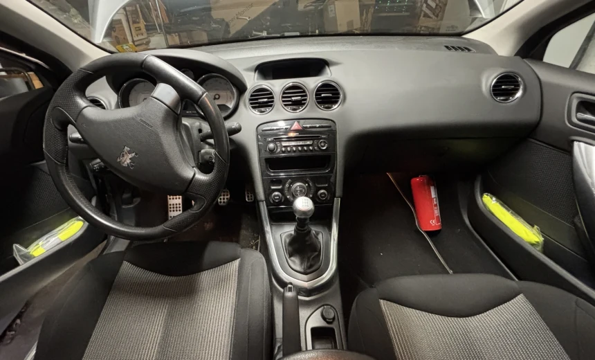 Peugeot 308 2009 Diesel Manual Image 7