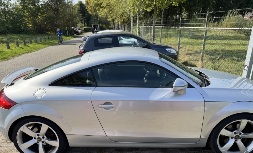 Audi TT 2007 Gasoline Automatic Image 8