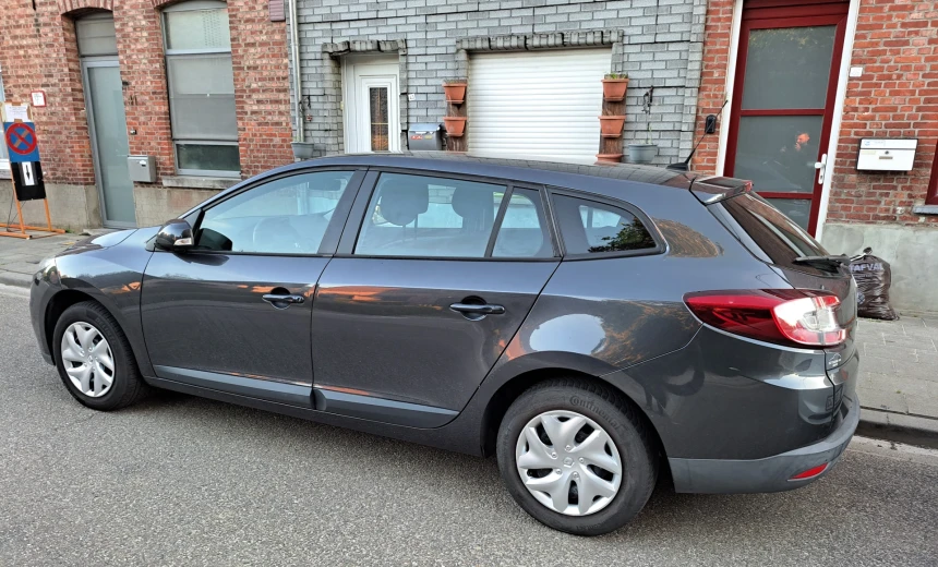 Renault Megane 2012 Diesel Manual Image 4