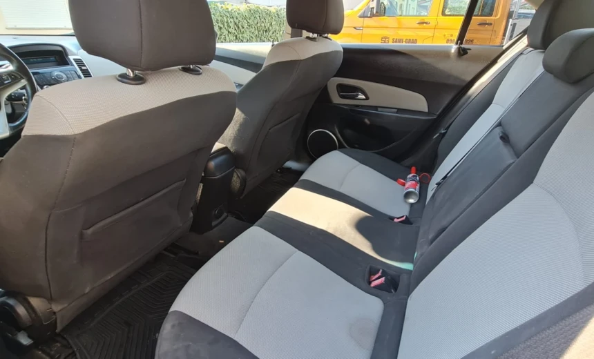 Chevrolet Cruze 2011 Gasoline Manual Image 4