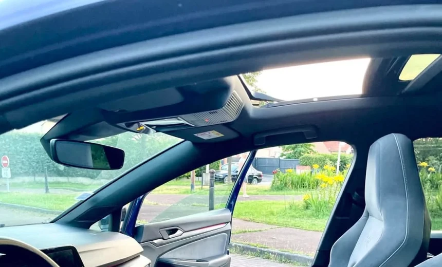 Volkswagen Golf 2021 Diesel Automatic Image 3