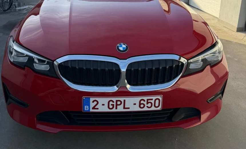 BMW 330 2021 Hybrid Electric/Gasoline Automatic Image 4