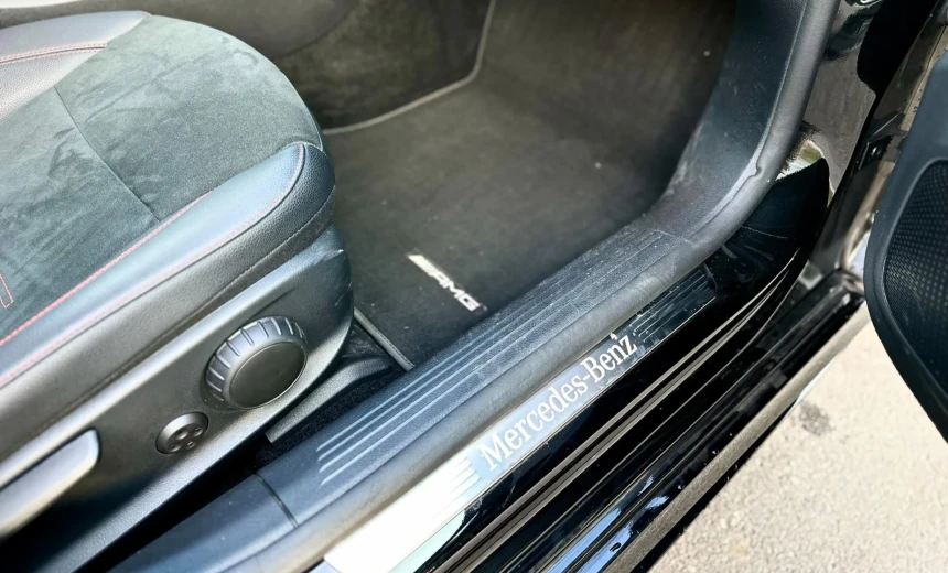 Mercedes-Benz A 180 2023 Hybrid Electric/Gasoline Automatic Image 6