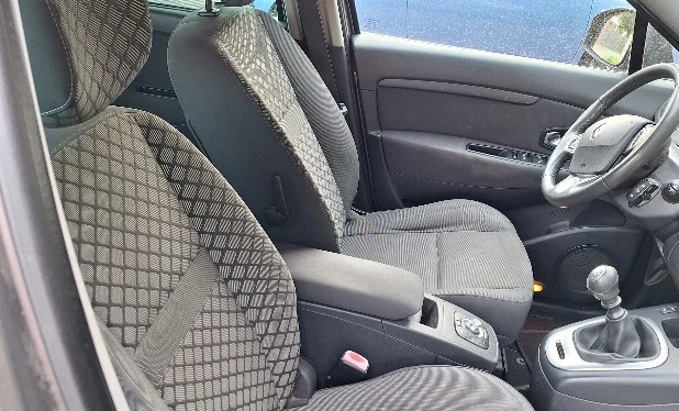 Renault Grand Scenic 2011 Diesel Manual Image 4