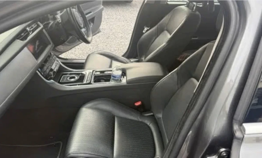 Jaguar XF 2019 Gasoline Automatic Image 5
