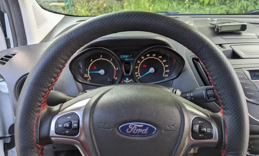 Ford Transit Courier 2019 Diesel Manual Image 12
