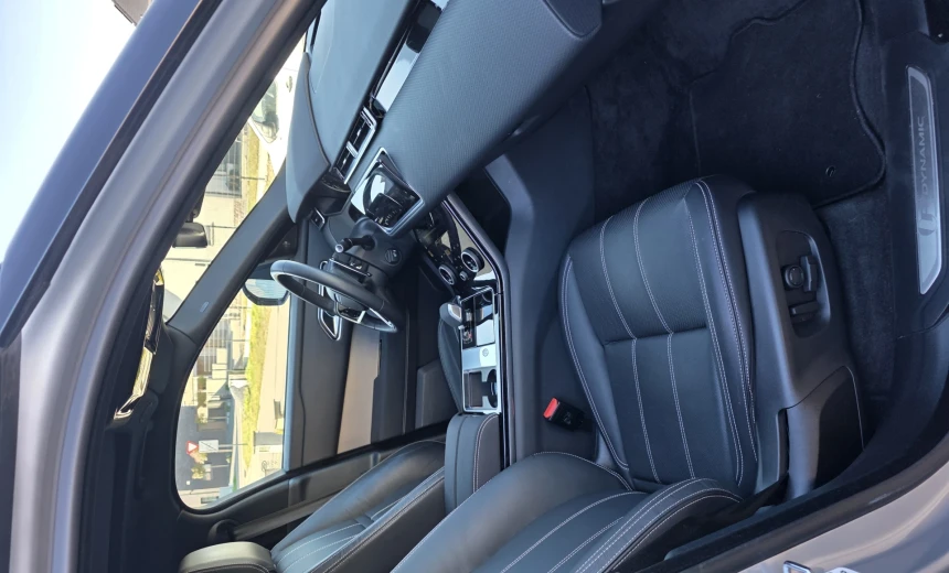 Land Rover Range Rover Velar 2023 Diesel Automatic Image 8