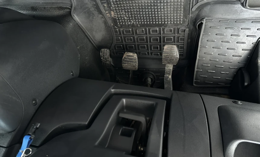 Renault Master 2016 Diesel Manual Image 9