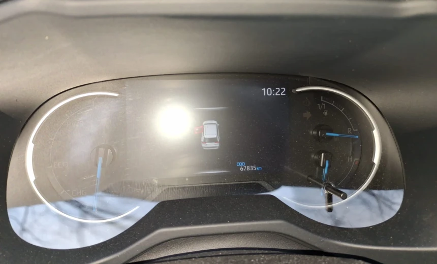 Toyota RAV 4 2020 Hybrid Electric/Gasoline Automatic Image 6