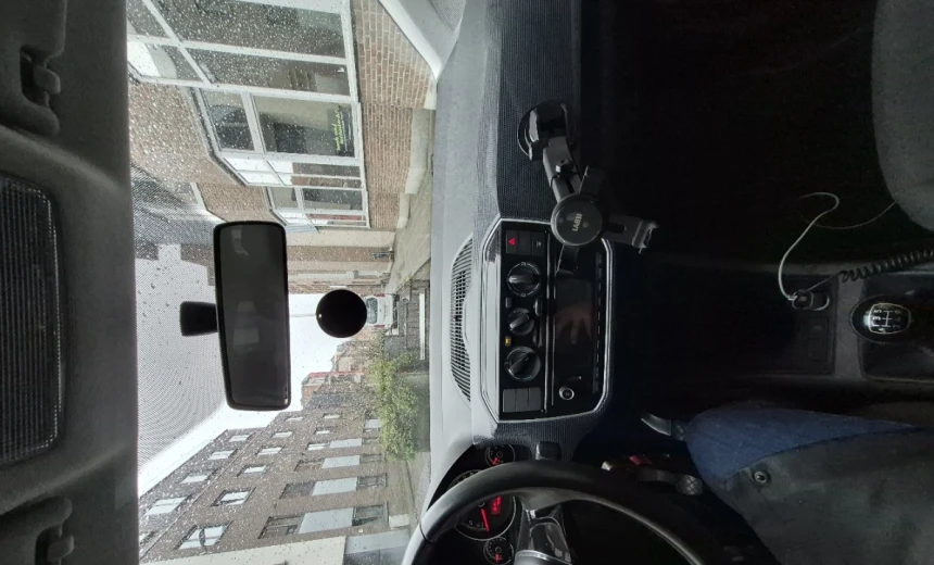 Volkswagen up! 2016 Gasoline Manual Image 1