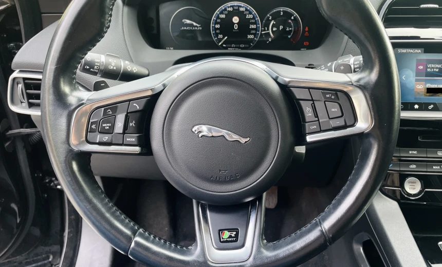 Jaguar F-Pace 2018 Diesel Automatic Image 10