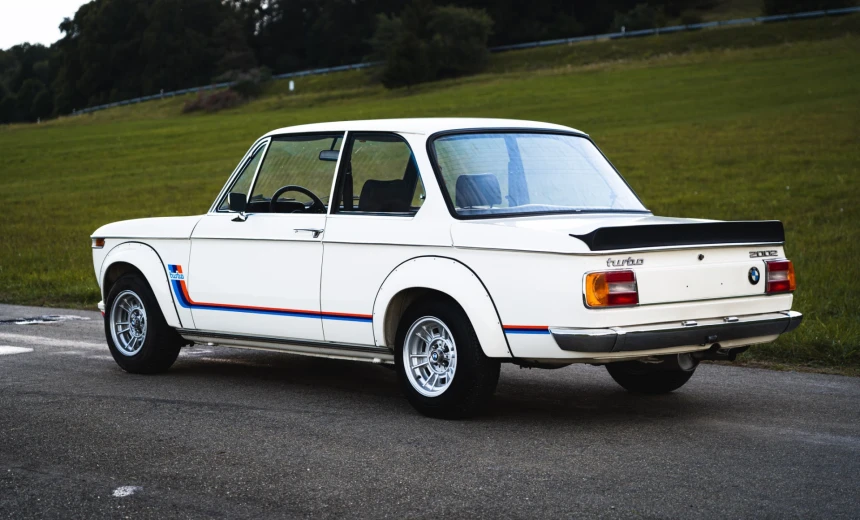 BMW 2002 1974 Gasoline Manual Image 3