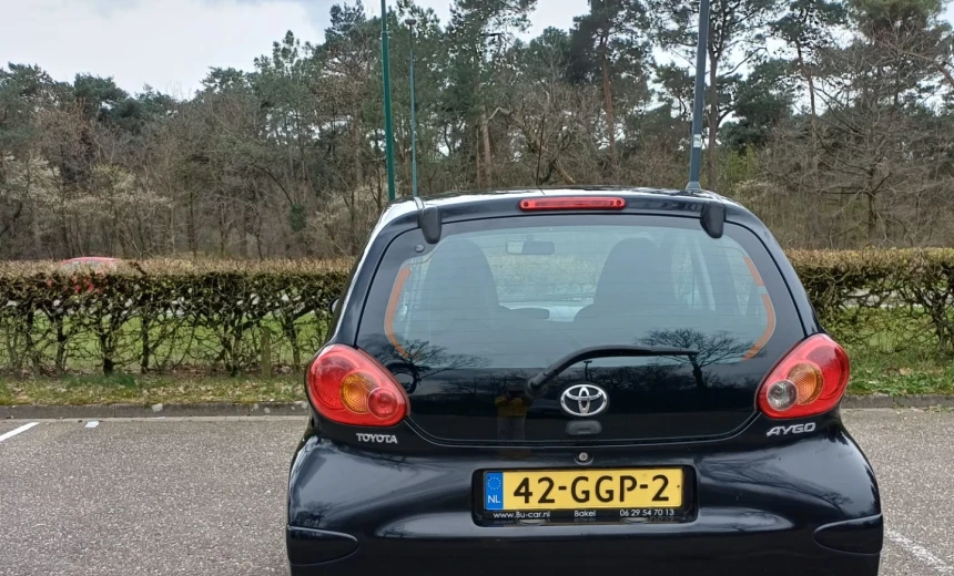 Toyota Aygo 2008 Gasoline Manual Image 7