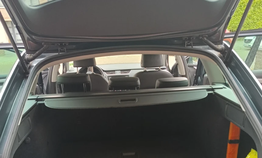 Skoda Octavia 2017 Gasoline Automatic Image 5